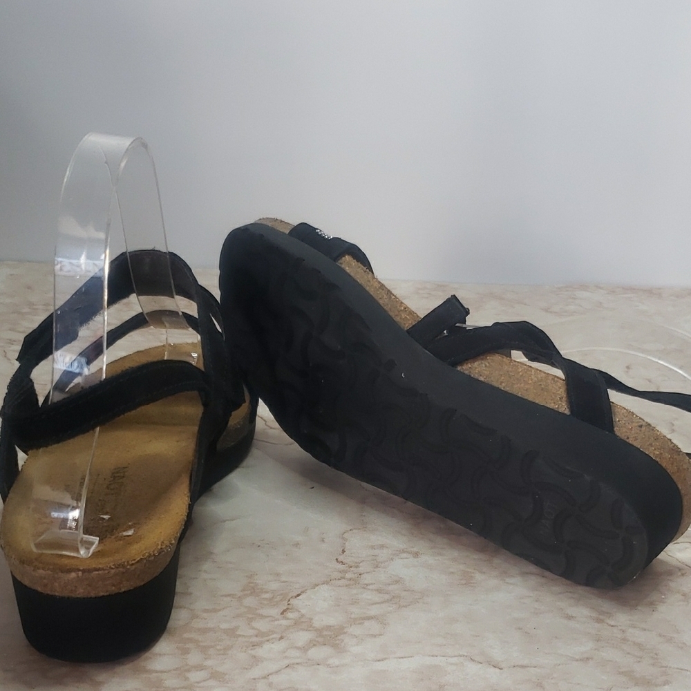 Naot Black Suede And Embellish Strap Women's Sandals Size 36 - Picture 7 of 7